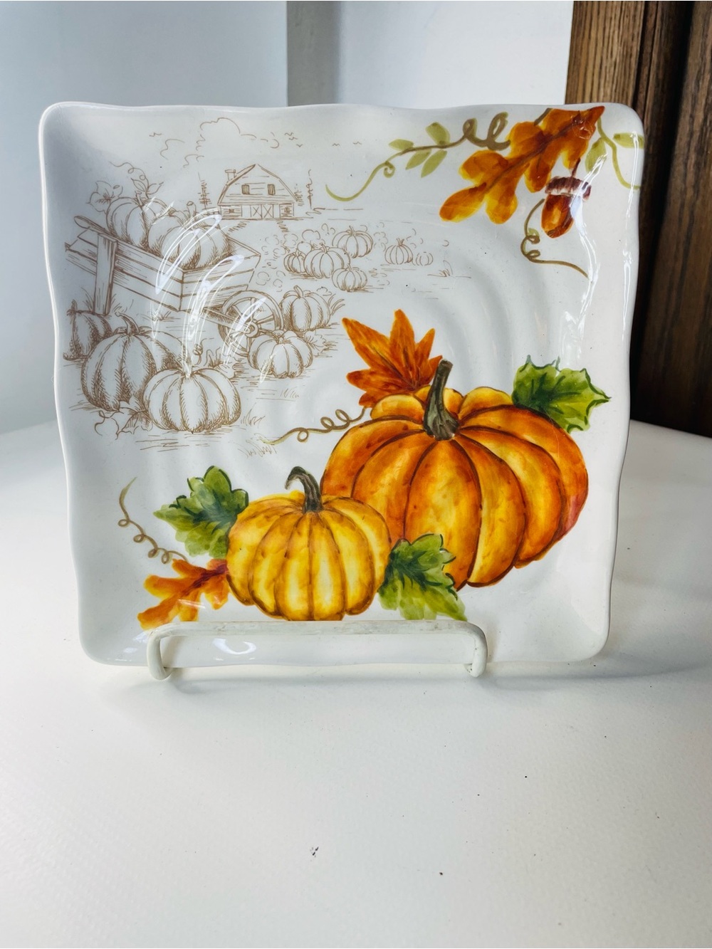 Hand-Painted Pumpkin Ceramic Accent Plate - Orange Harvest